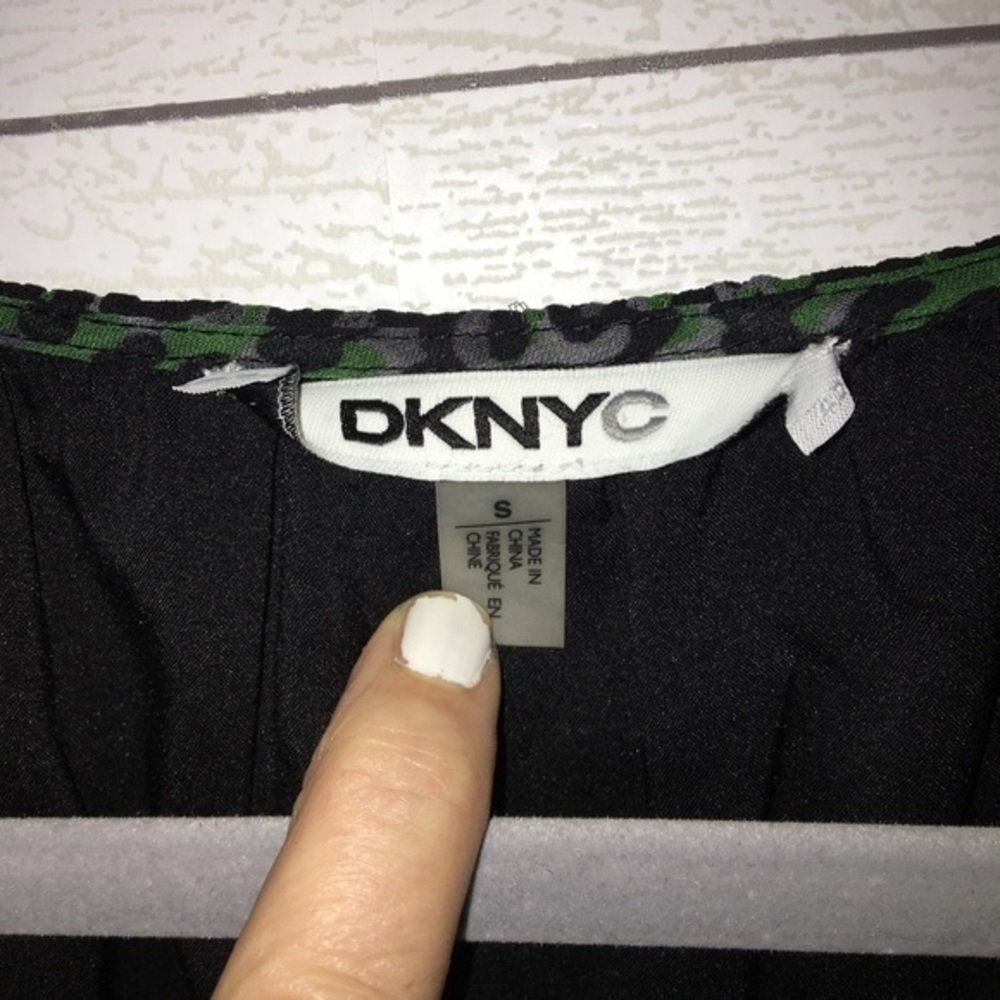 DKNYC Green Leopard Wrap Dress - Picture 6 of 8